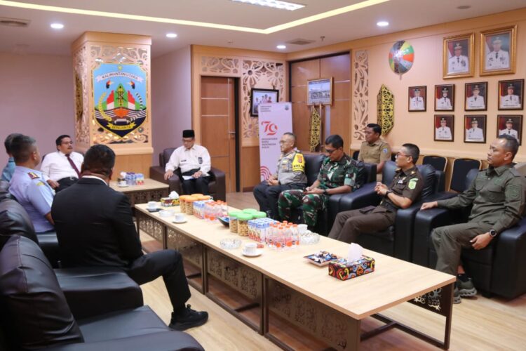 Waka Polda Kaltara  Hadiri Kegiatan Silatutahmi bersama Pjs. Gubernur Kaltara