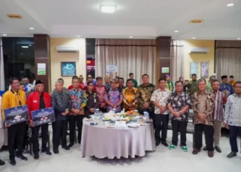 Gubernur Serahkan Bantuan Keuangan kepada Parpol, Hingga Ormas di Kaltara