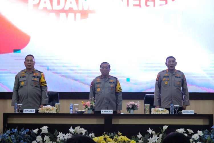 Penutupan Kegiatan Penerapan Dan Penilaian Sistem Manajemen Pengamanan Di Desa Dan Lingkungan Pemukiman