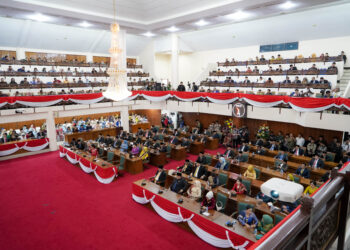 65 Anggota DPRD Kalbar Periode 2024-2029 Resmi Dilantik