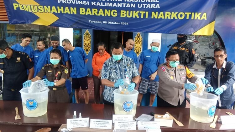 BNNP Kaltara Musnahkan Lebih 2,5 Kg Sabu Milik 7 Tersangka