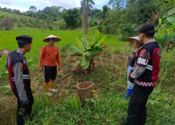 Sambangi Warga, Unit Ranmor R4 Ditsamapta Polda Kaltara Ajak Jaga Kamtibmas