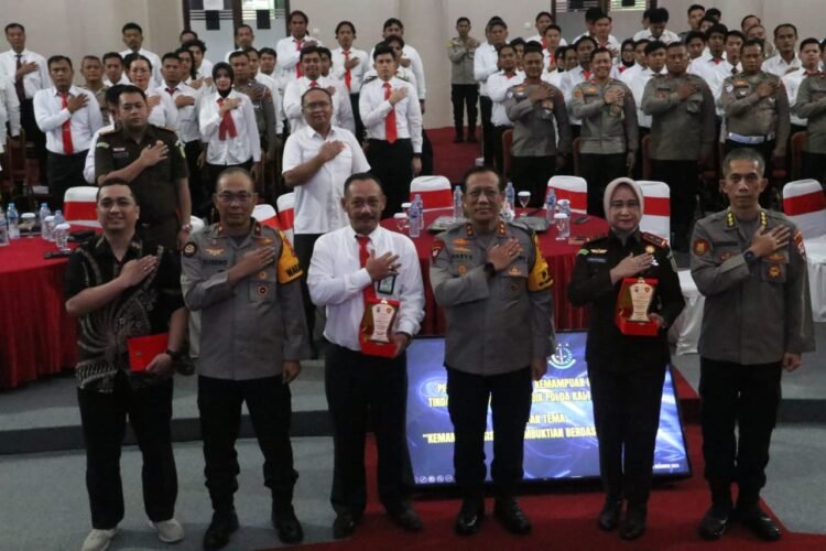 Kapolda Kaltara Membuka Pelatihan Peningkatan Kemampuan Penyidikan Tindak Pidana Bagi Penyidik Polda Kaltara dan Polres/Ta Jajaran TA. 2024
