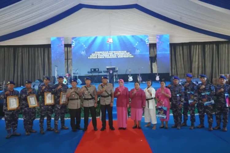 Meriahkan HUT ke-74 Polairud, Kapolda Kaltim Berikan Penghargaan dan Apresiasi