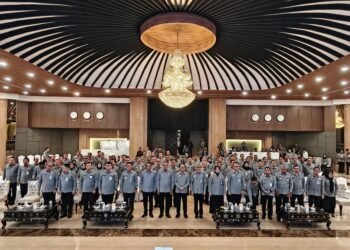 Kakanwil Hukum Kaltim Hadiri Pencanangan Pembangunan Zona Integritas Kemenkum Tahun 2025