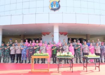 Polda Kaltara Menerima Surprise dari Gubernur Kaltara dan Unsur TNI Dalam Hari Jadi Polda Kaltara ke 7