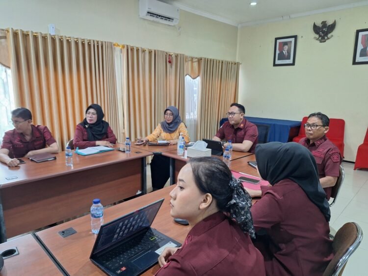 Tingkatkan Kesadaran Hukum, Kanwil Kemenkum Kaltim Ikuti Rakor Penilaian Desa Sadar Hukum