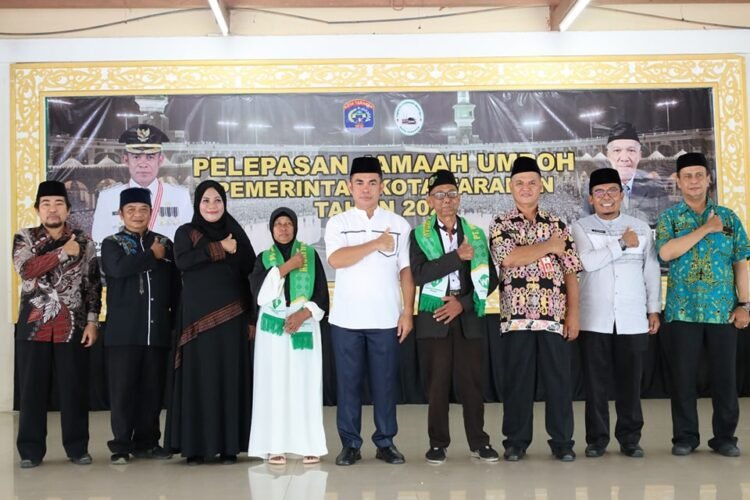Pj. Wali Kota Tarakan Lepas  Puluhan Jamaah Umroh