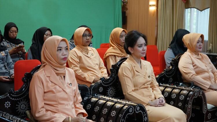 Pengukuhan Pengurus Dharma Wanita Persatuan Kanwil Kemenkum Seluruh Indonesia, DWP Kaltim Siap Berkontribusi