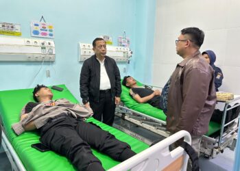 Kapolda Kaltara Jenguk Personel yang Menjadi Korban Pengeroyokan dalam Insiden Penyerangan