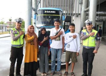 Layanan Mudik Gratis Lebaran Tahun 2025, Ditlantas Polda Kaltara Berikan Pengawalan Kepada Armada Bus Damri