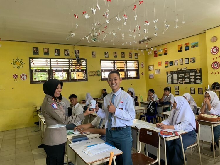 Satlantas Polres Tarakan Gelar Program “Police Go To School” di SMA Negeri 3 Tarakan
