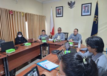 Dukung Percepatan Penyusunan Regulasi, Kanwil Kemenkum Kaltim Gelar Rapat Harmonisasi Serentak Raperkada Koperasi Merah Putih