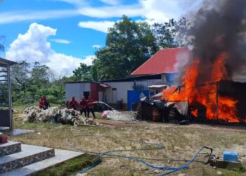 Kios BBM Terbakar di Desa Binusan