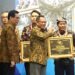 Komitmen Tingkatkan Pelayanan Publik, Gubernur Zainal Raih Penghargaan SPM Awards 2025