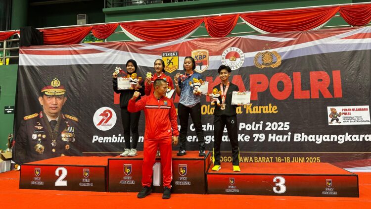 Tim Karateka Polda Kaltara Raih Medali Perunggu di Kejurnas Karate Piala Kapolri 2025