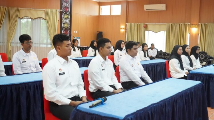Kakanwil Kemenkum Kaltim Beri Arahan kepada 16 CPNS: Bangun Mentalitas Positif dan Tunjukkan Sikap Terbaik
