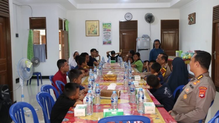 Kapolda Kaltara Berbagi Kebahagiaan dengan Anak-Anak SLB Keuskupan Tanjung Selor