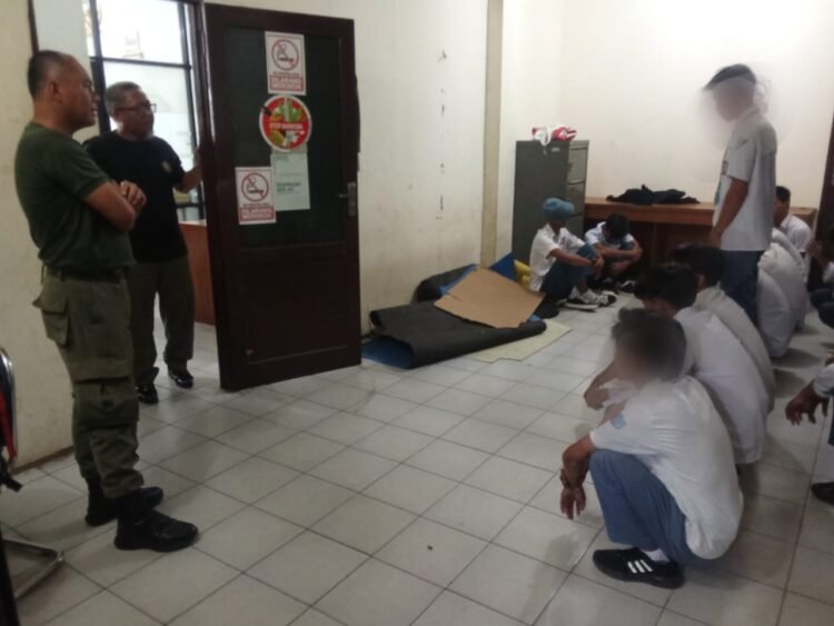 Puluhan Pelajar SMA di Tarakan Diamankan Satpol PP Saat Duduk di Cafe