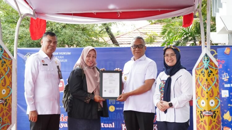 Semarak 80 Tahun Pengayoman, Kemenkum Kaltim Gelar Pelayanan Publik dan Dukung UMKM