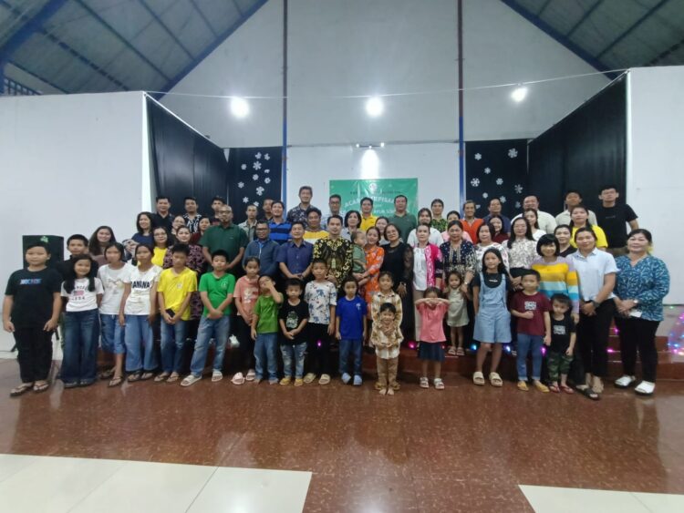 Jemaat GKII Hosana Melepas Kepergian Gembala Tercinta Vic. Ayub Soni, S.Th