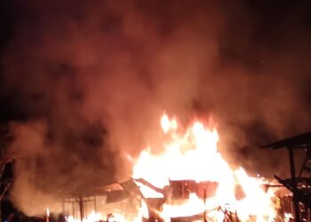 Sebuah Warung di Juata Permai Tarakan Ludes Terbakar