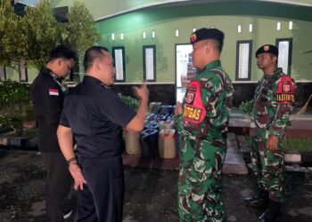 Satgas Pamtas RI-MLY YonKav 13/SL Gagalkan Penyelundupan BBM Ilegal