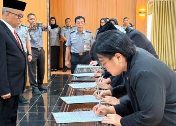 Kemenkum Kaltim Lantik Anggota MPD Notaris dan Notaris Pengganti