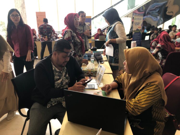 Dukung Ekonomi Kreatif, Kemenkum Kaltim Fasilitasi Pendaftaran KI di Pameran ‘The Spirit of Borneo’