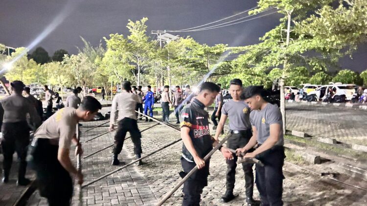 Pasca Gempa Bumi, Polres Tarakan dan Brimobda Kaltara Dikerahkan untuk Evakuasi dan Pengamanan