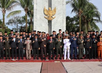 Kapolda Kaltara Hadiri Upacara Ziarah Dalam Rangka Memperingati Hari Pahlawan