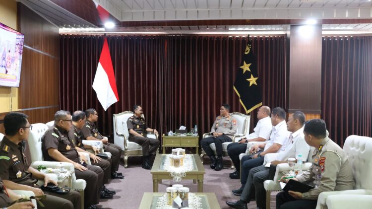 Kapolda Kaltara Sambut Kunjungan Kajati Kaltara: Sinergitas Polri dan Kejaksaan Dalam Memperkuat Stabilitas Keamanan Daerah