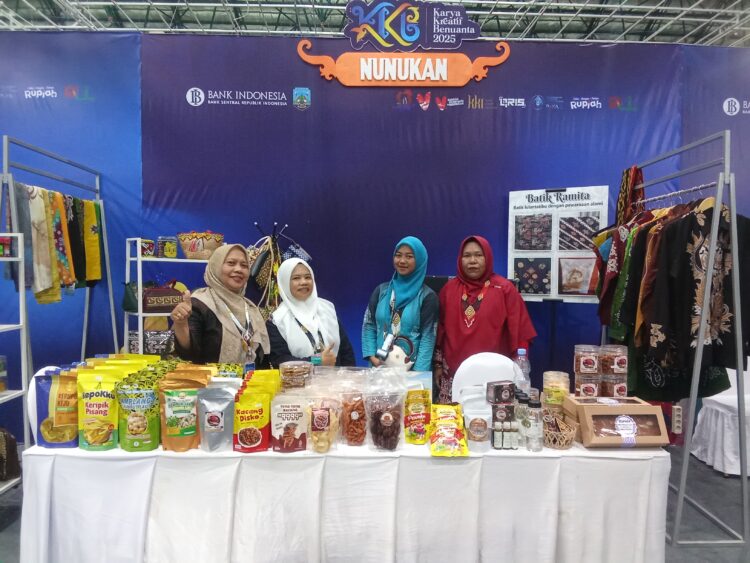 Di Pameran “Karya Kreatif Benuanta 2025” Nunukan Tampilkan Batik Lulantatibu dan Olahan Pangan Rumput Laut