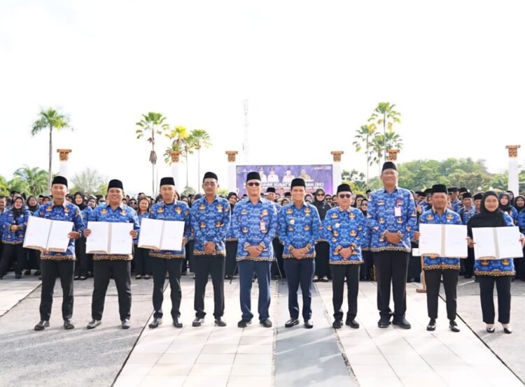 Ribuan Tenaga Non-ASN Terima SK PPPK Paruh Waktu di Nunukan