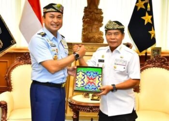 Pesawat TNI AU Jadi Harapan Warga Krayan di Tengah Sulitnya Akses Darat