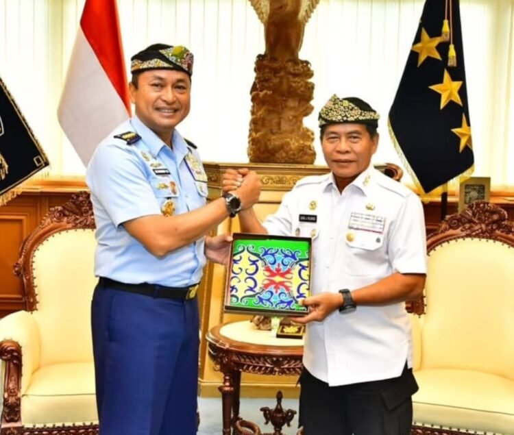 Pesawat TNI AU Jadi Harapan Warga Krayan di Tengah Sulitnya Akses Darat