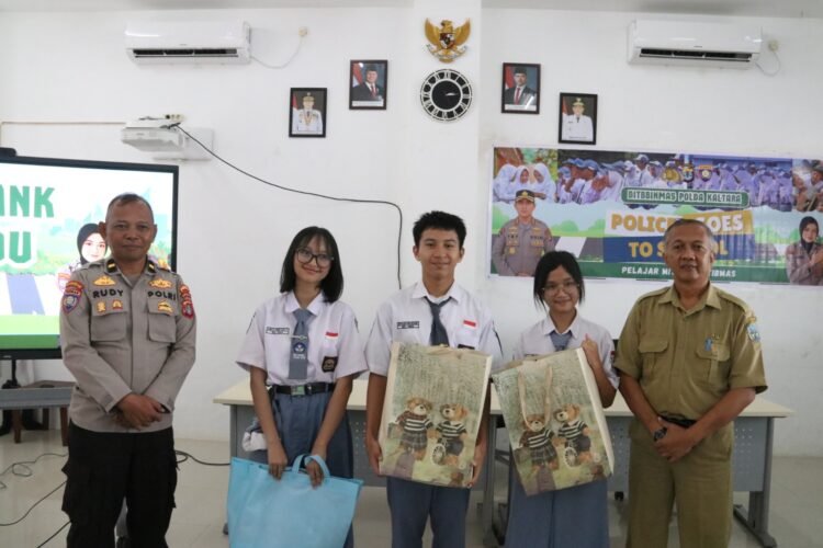 Cetak Pelajar Mitra Kamtibmas, Ditbinmas Polda Kaltara Gelar Police Goes To School