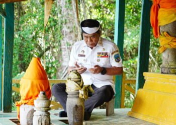 Jelang Ramadan, Gubernur Pimpin Kerja Bakti dan Ziarah di Makam Sultan Kaharuddin II
