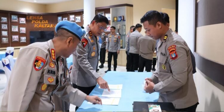 Internal Bersih, Kapolda Kaltara Pimpin Langsung Tes Urine Perwira