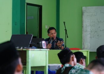 Syahbandar Go To School, UPP Kelas III Sungai Nyamuk Edukasi Keselamatan Pelayaran di MA As’adiyah Sebatik