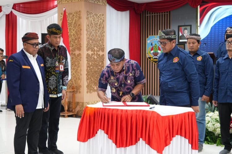 Pengukuhan Karang Taruna Kaltara, Gubernur Tekankan Peran Strategis Pemuda