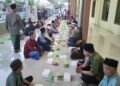 Ramadan 1447 H, Hasan Saleh Berbagi 150 Nasi Kotak di Masjid Al Mubarok