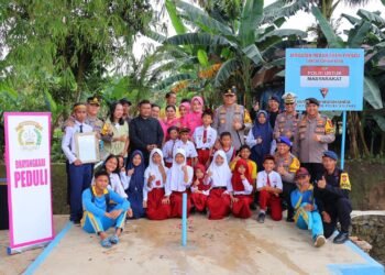 Jembatan untuk Masa Depan Anak-anak: Kapolda Kaltara Resmikan Jembatan Merah Putih Presisi di Tarakan