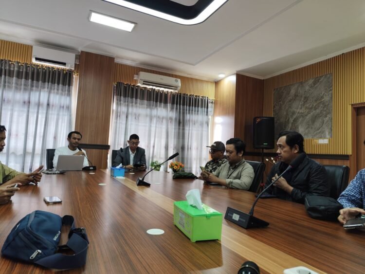 Diskusi KUHP dan Pers di UBT, Ketua JMSI Kaltara  Sampaikan Apresiasi