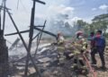 Diduga Atap Lapuk Runtuh, Tempat Pembakaran Batu Bata di Nunukan Selatan Hangus Terbakar