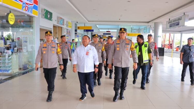 Kapolda Kaltara Turun Langsung Pantau Arus Mudik dan Aktivitas Pasar di Tarakan
