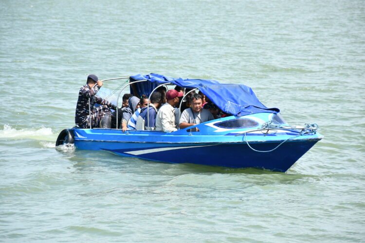 Gagalkan Penyelundupan 14 CPMI Ilegal, Lanal Nunukan Bersama Unsur Gabungan Amankan Pelaku dan Korban