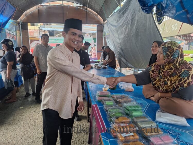 Bupati Nunukan ke Pasar Ramadan, Pedagang Senang Dagangannya Ludes