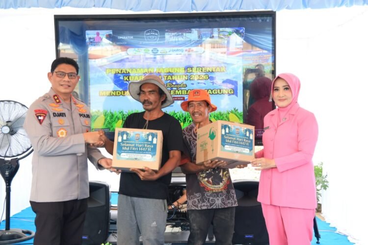 Kapolda Kaltara Pimpin Tanam Jagung Serentak di Desa Bumi Rahayu