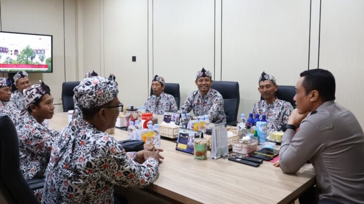 Perkuat Kemitraan, Wakapolda Kaltara Terima Audiensi Paguyuban Keluarga Lamongan